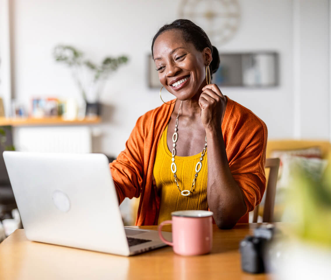 woman-middle-age-laptop